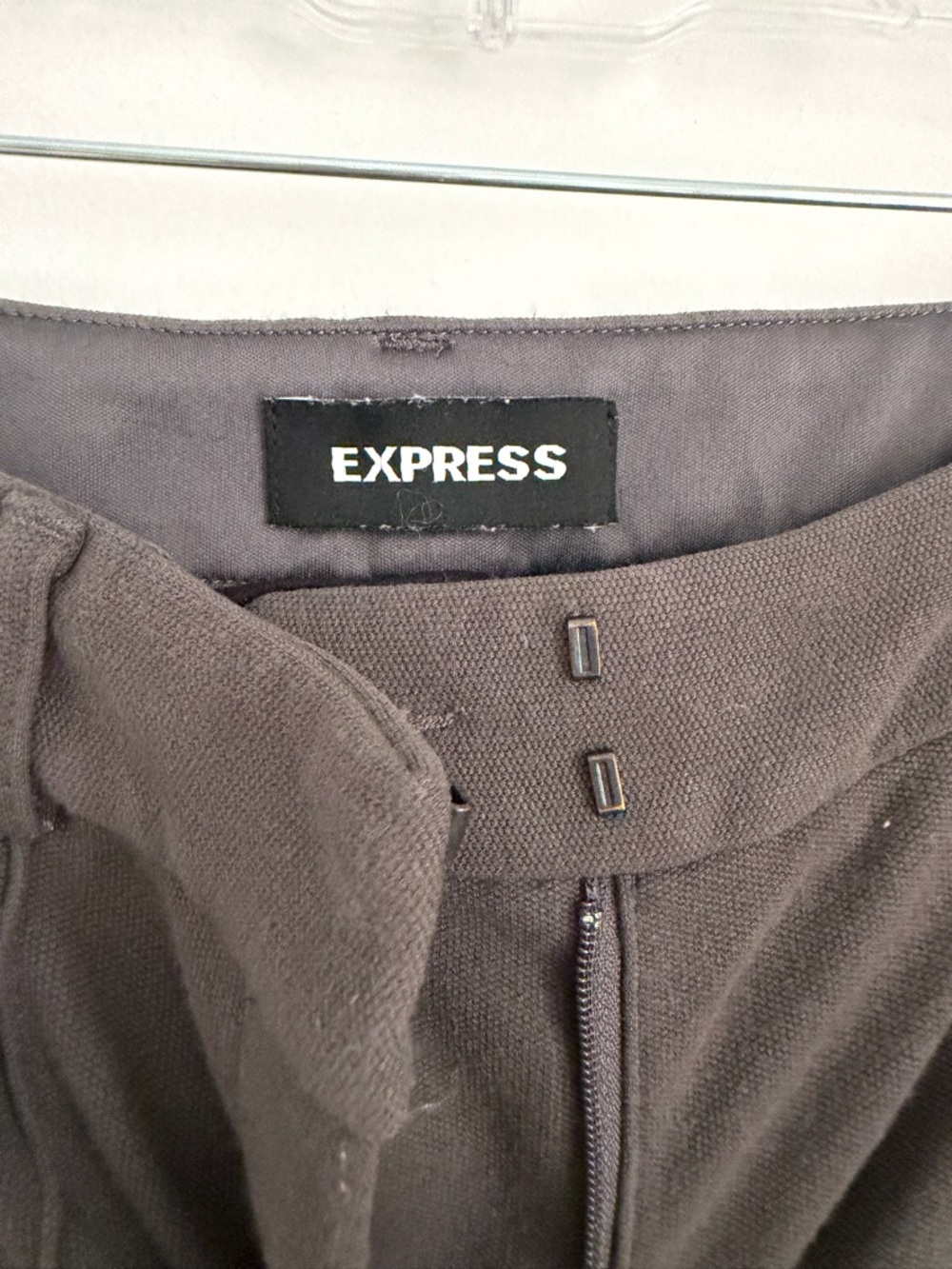 Express Women's Gray Straight-Leg Dress Pants - Picture 4 of 7